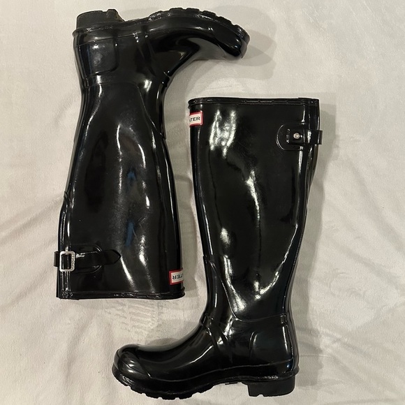 Hunter Shoes - Hunter Original Tall Glossy Black Rain Boot Women’s 6 classic weather high boots